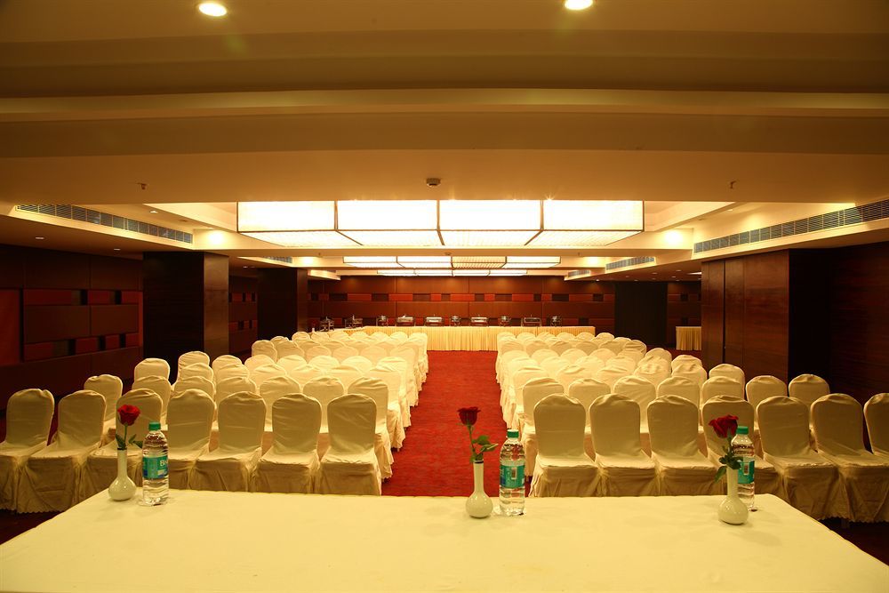 Hotel Minerva Grand Kondapur Hyderabad Esterno foto